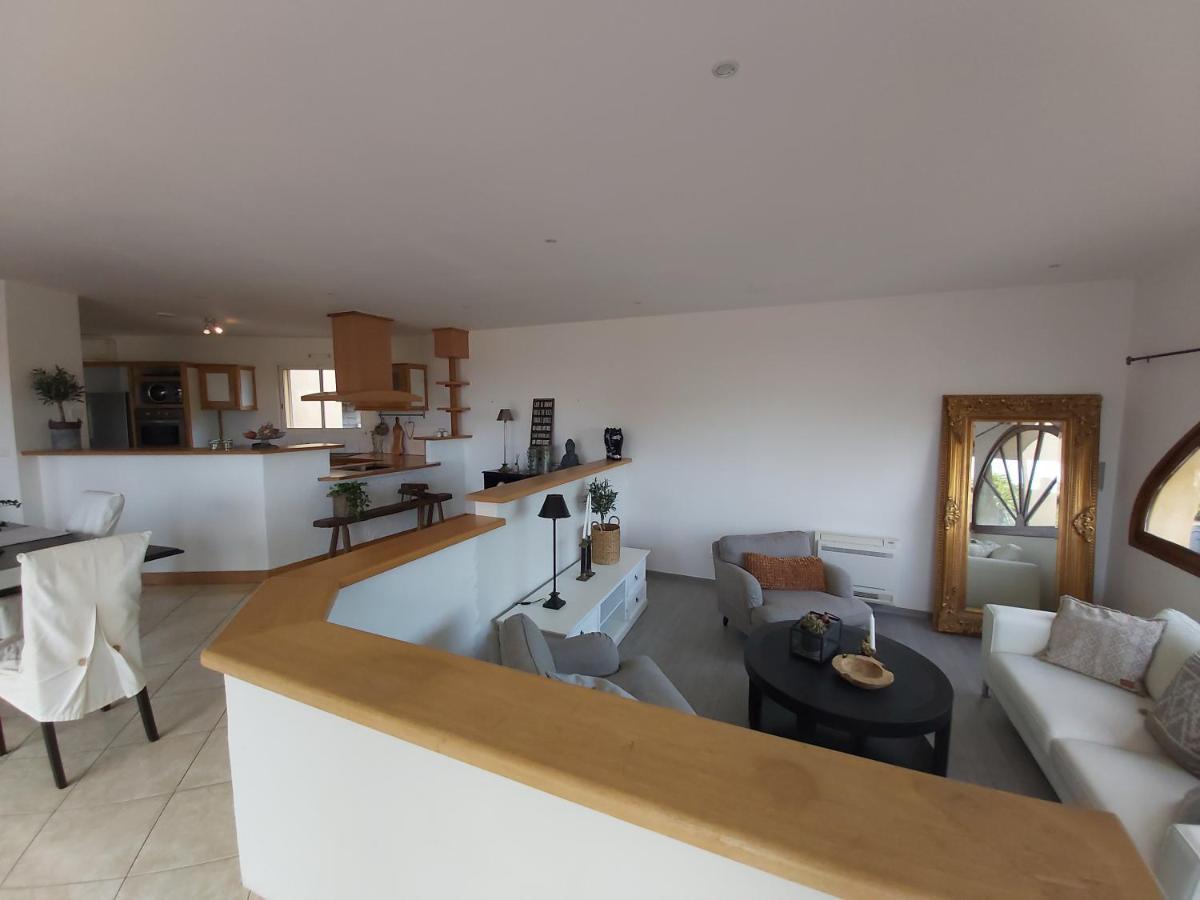 Beautiful Villa With A Stunning View Roujan Extérieur photo