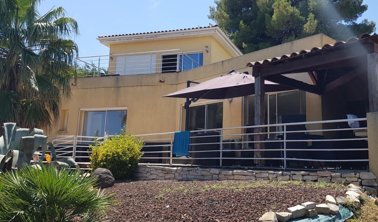 Beautiful Villa With A Stunning View Roujan Extérieur photo